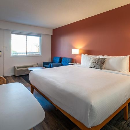 Okanagan Lakefront Resort 彭蒂克顿 外观 照片