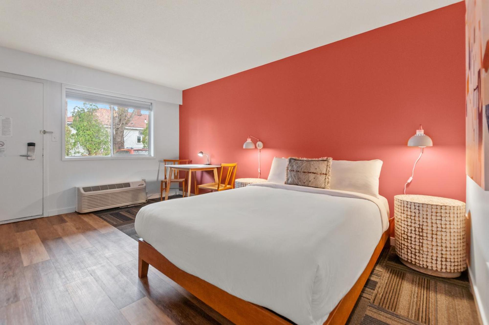 Okanagan Lakefront Resort 彭蒂克顿 外观 照片