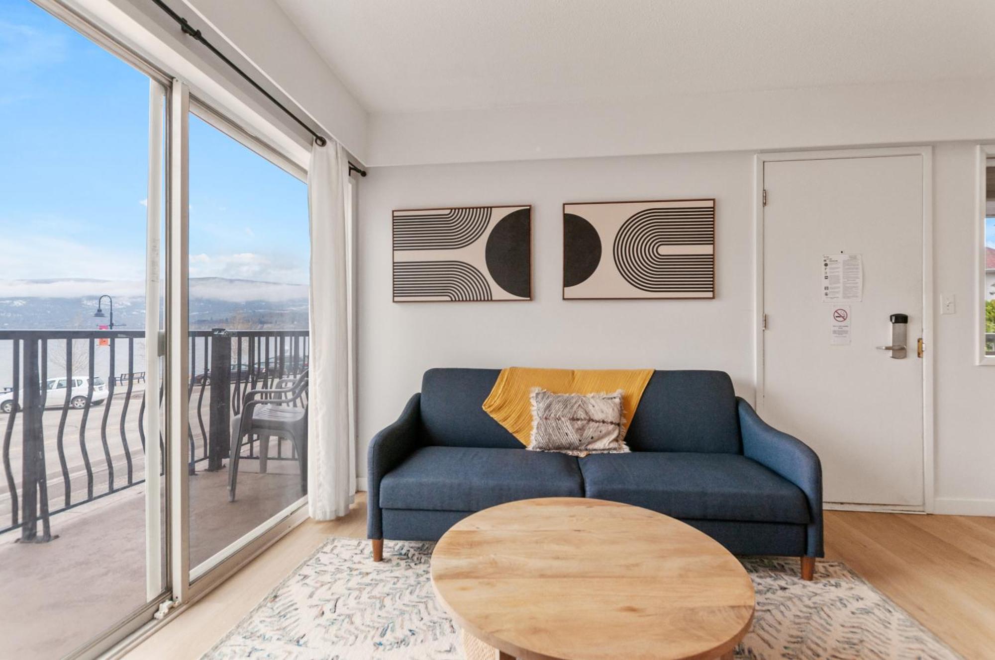Okanagan Lakefront Resort 彭蒂克顿 外观 照片