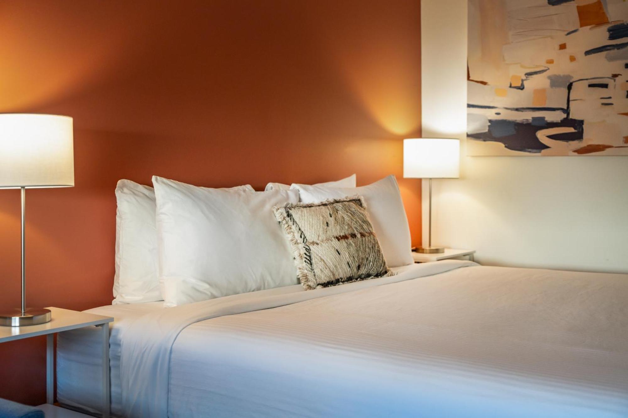 Okanagan Lakefront Resort 彭蒂克顿 外观 照片
