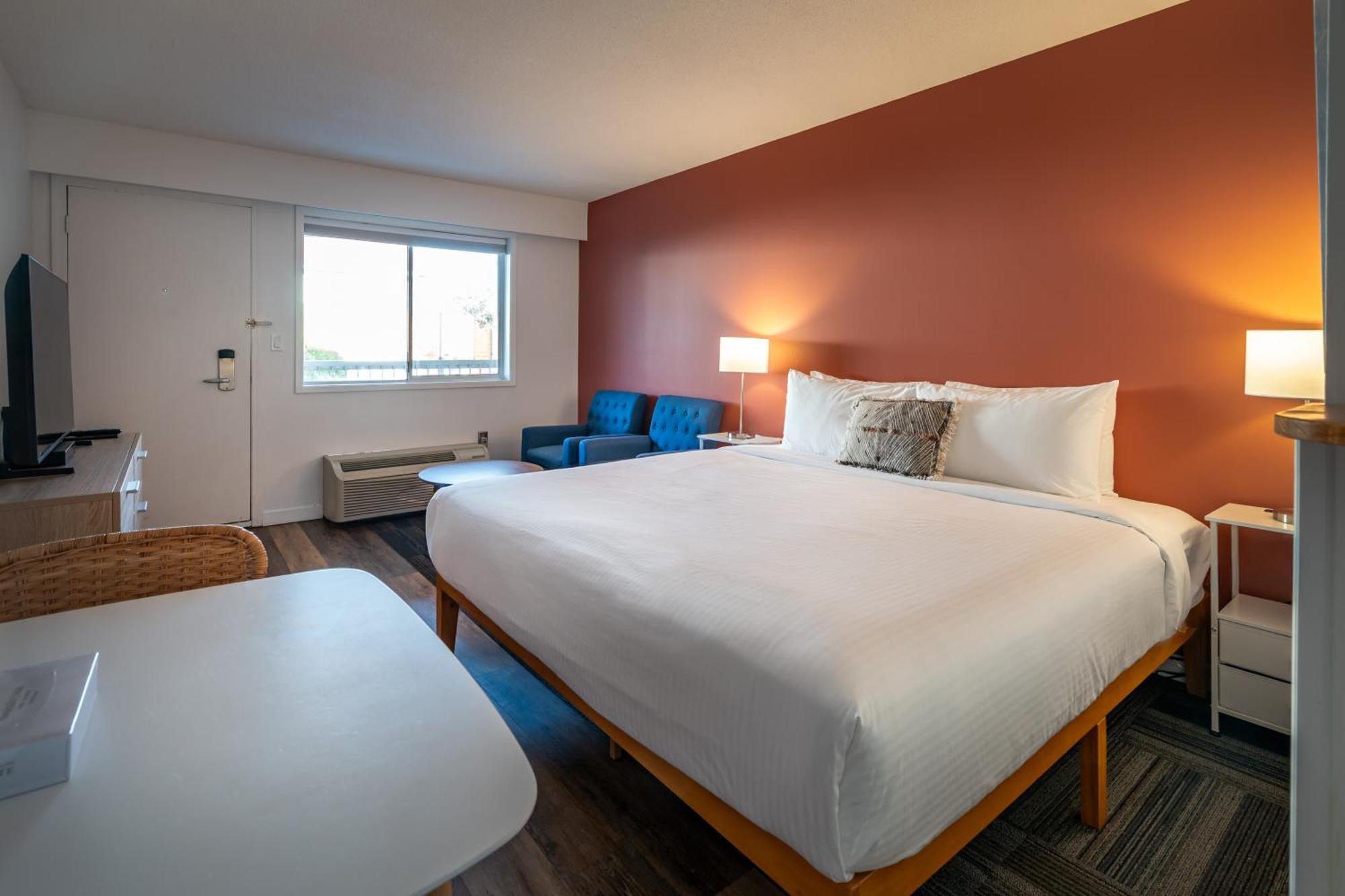 Okanagan Lakefront Resort 彭蒂克顿 外观 照片