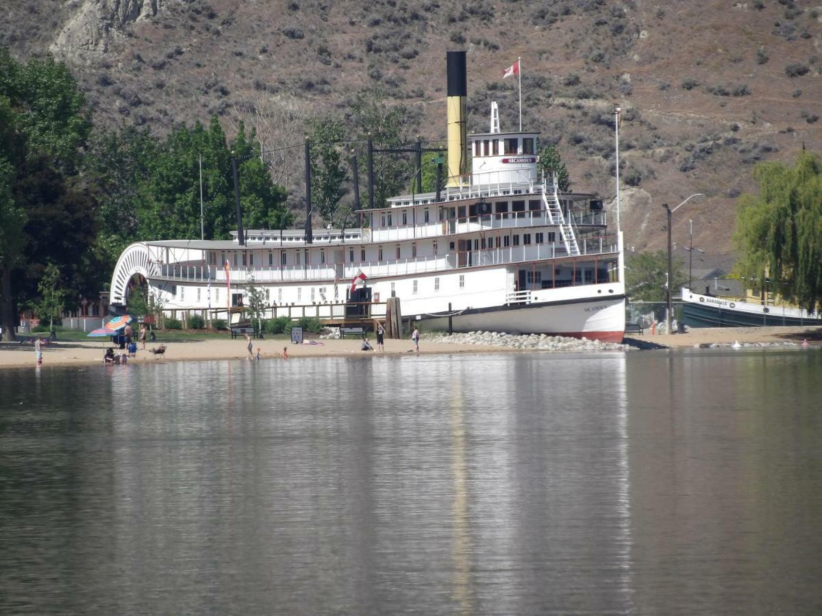 Okanagan Lakefront Resort 彭蒂克顿 外观 照片