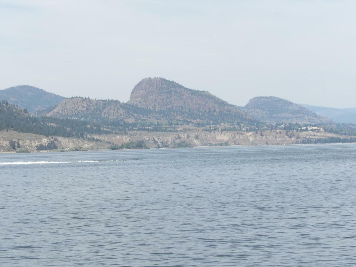 Okanagan Lakefront Resort 彭蒂克顿 外观 照片